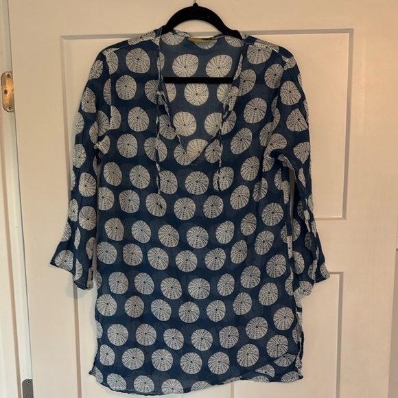 Blue and White cotton Tunic with 3/4 Sleeves and Tie Front - Picture 1 of 5